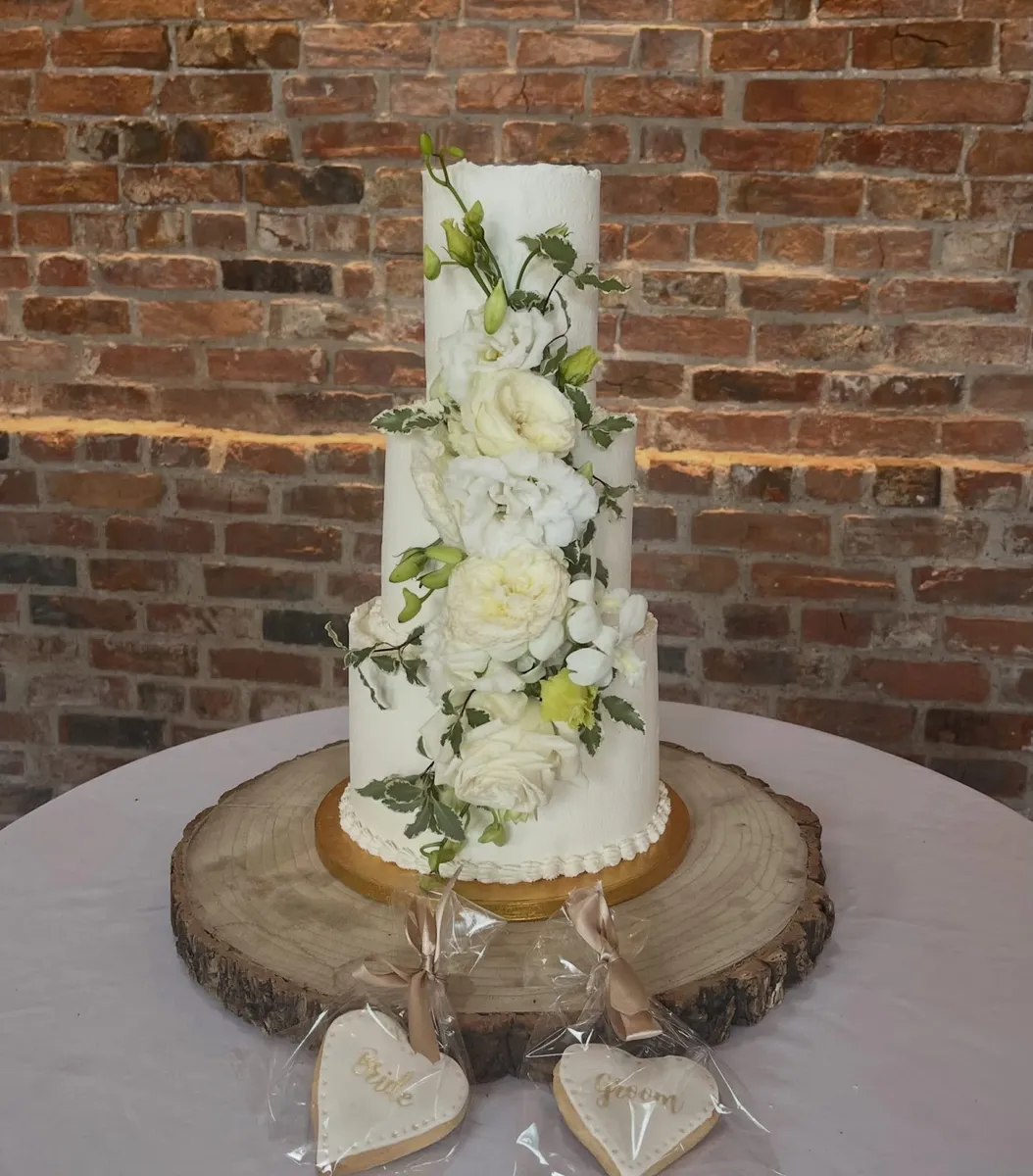 Georgia Stanley’s cake, from their Google review